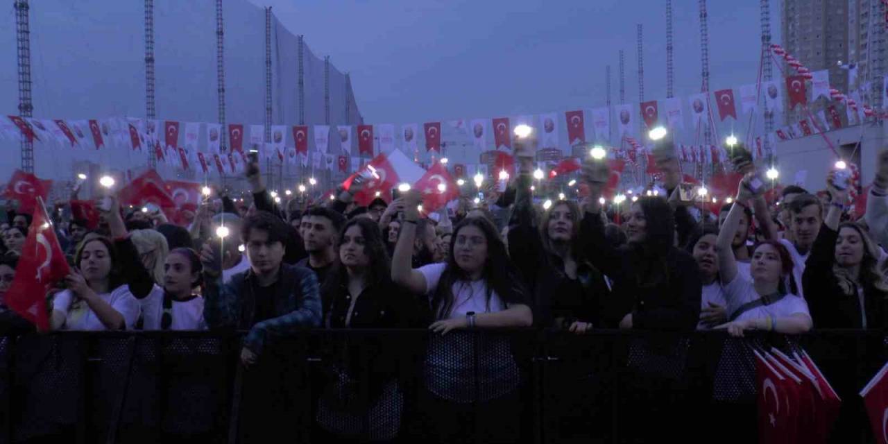19 Mayıs Coşkusu Ataşehir’de Gençlik Festivali İle Yaşandı