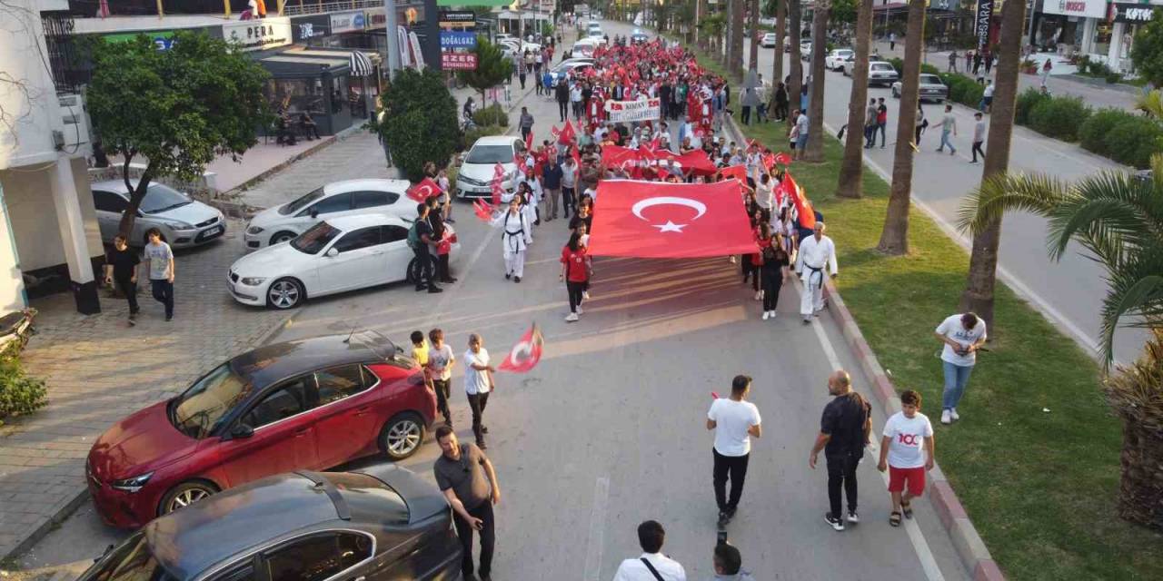 Kozan’da Gençlik Şöleni Coşkuyla Kutlandı