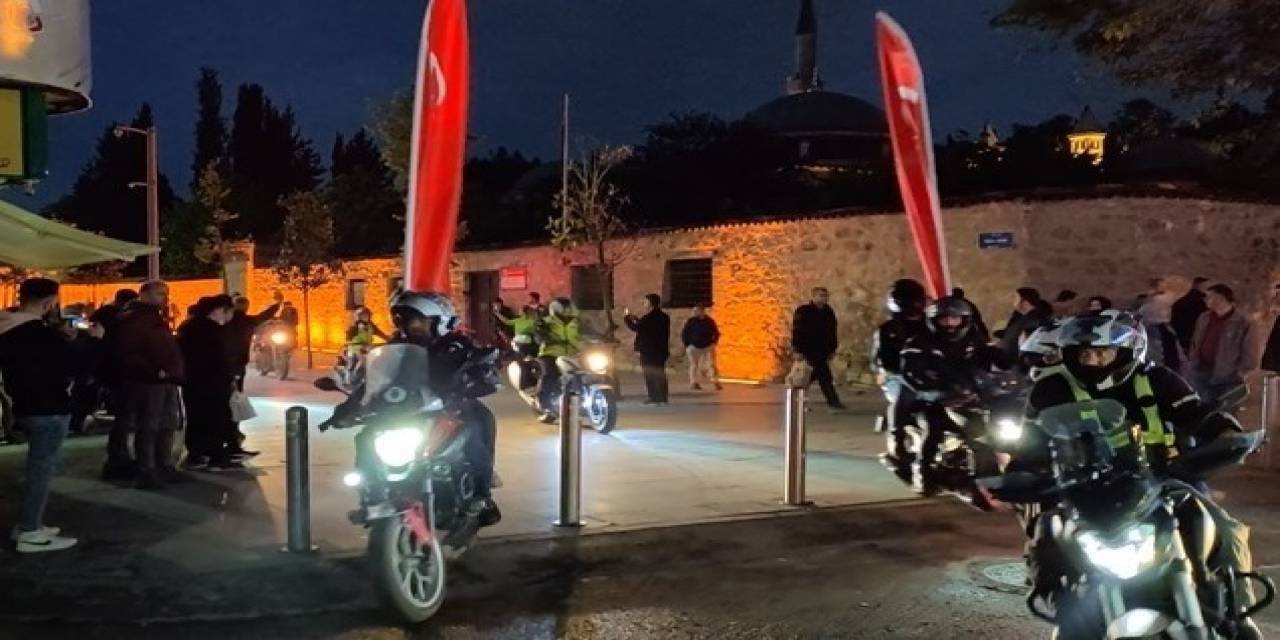 Kocaeli’de 19 Mayıs Motosiklet Konvoyu Eşliğinde Kutlandı