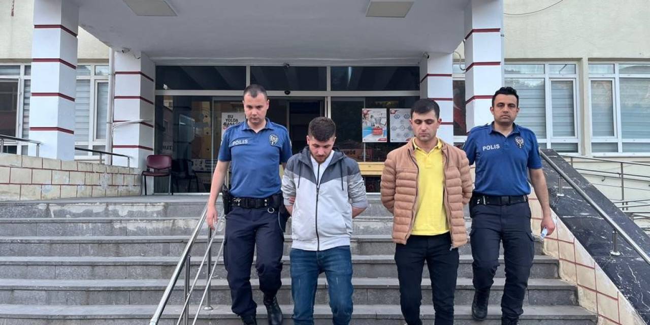 Adana’da 3 Binden Fazla Sentetik Hap Ele Geçirildi: 2 Kişi Tutuklandı