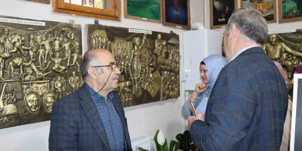 Emekli Resim Öğretmeninden Anlamlı Sergi