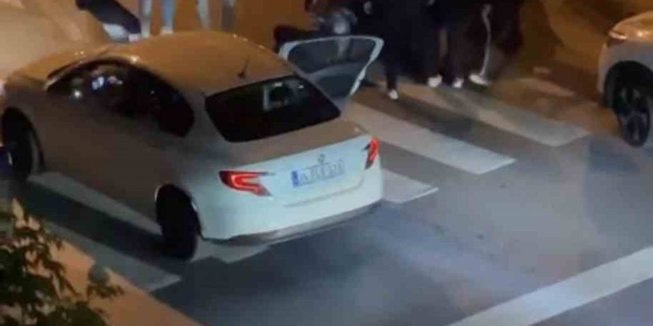 İstanbul’da Trafik Kavgası: Önce Bıçakladılar Sonra Dövdüler