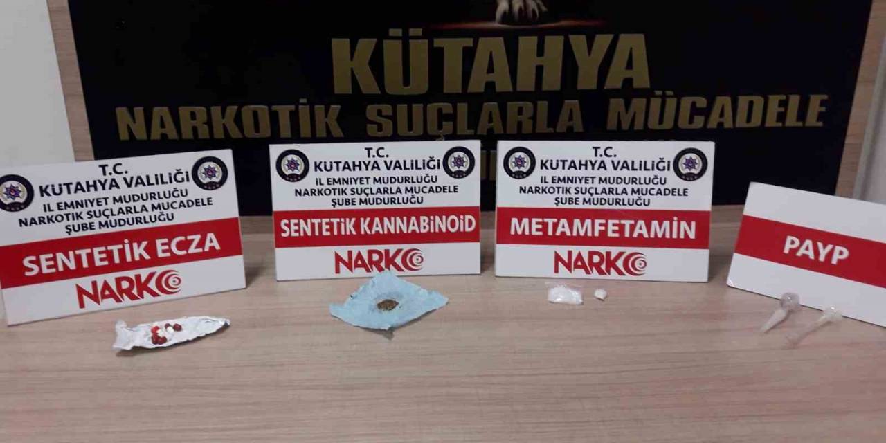 Kütahya’da Şüphe Üzerine Durdurulan 2 Şahsın Üzerinde Uyuşturucu Çıktı