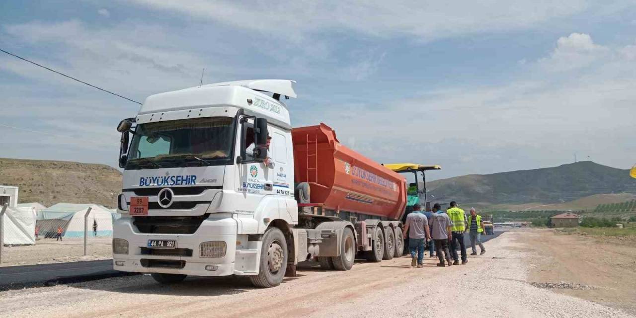 Malatya’da Yol Çalışmaları Devam Ediyor