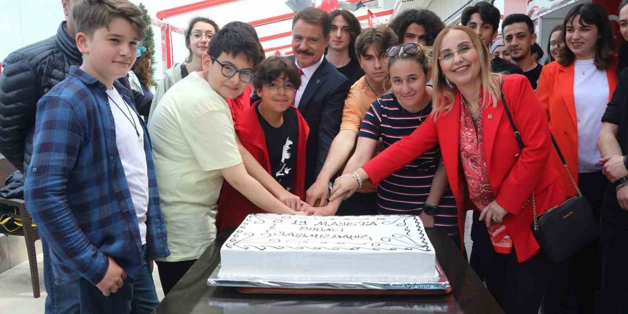 Atakumlu Gençlerin Bilimde Ve Sanatta Buluşma Adresi