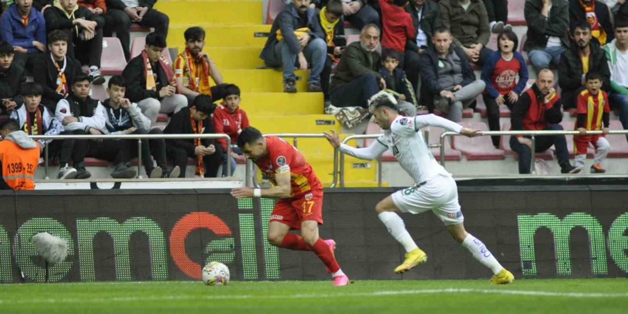 Spor Toto Süper Lig: Kayserispor: 0 - Alanyaspor: 2 (ilk Yarı)