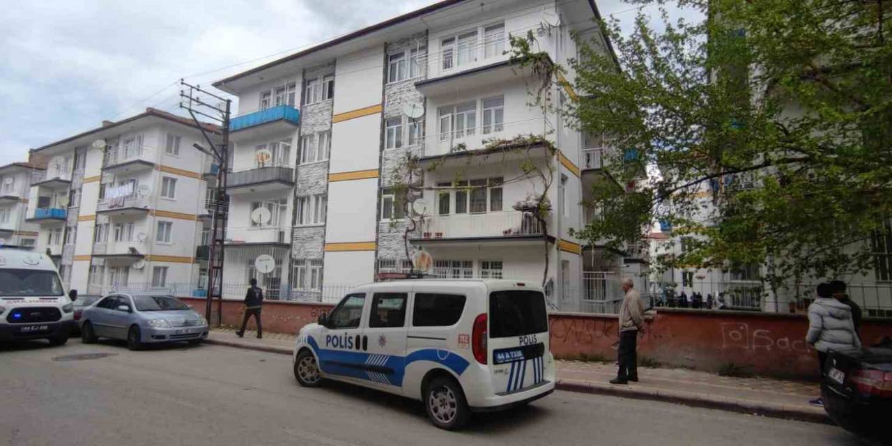 Aynı Daireyi 5 Kişiye Kiraya Veren Şahıs Tutuklandı