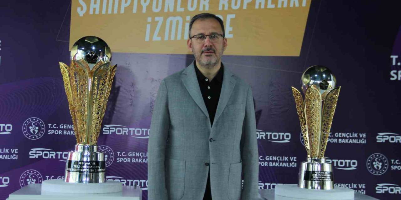 Bakan Kasapoğlu, Spor Toto Süper Lig Ve 1. Lig Kupalarının Tanıtımına Katıldı