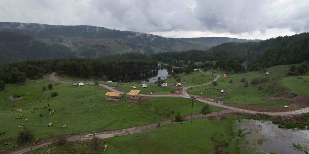 Hafta Sonları Ankaralılar Kızılcahamam Yaylalarında Nefes Alıyor