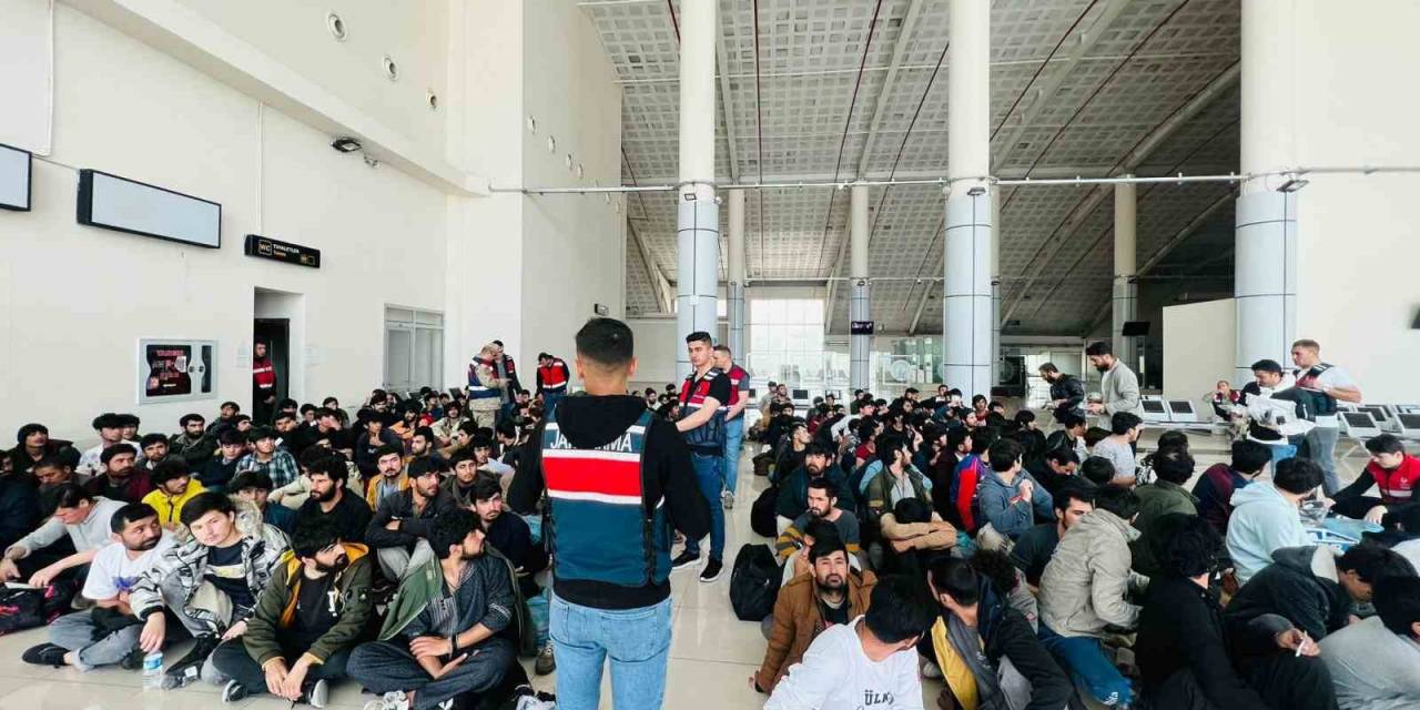 Ağrı’da 12 Bin 682 Göçmenin Ülkeye Girişi Engellendi