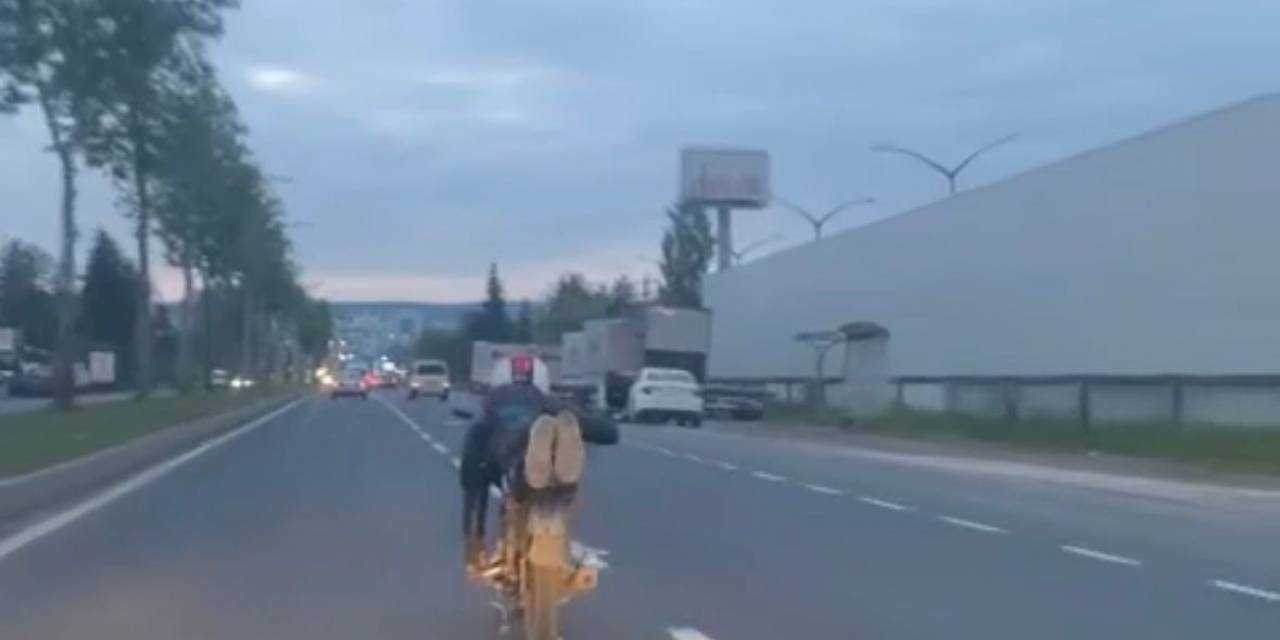 Motosikleti Yatarak Kullandı