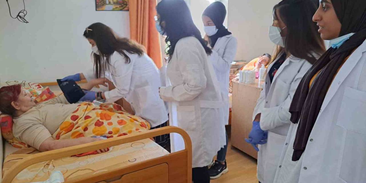 Şanlıurfalı Öğrenciler Romanya’ya Gitti