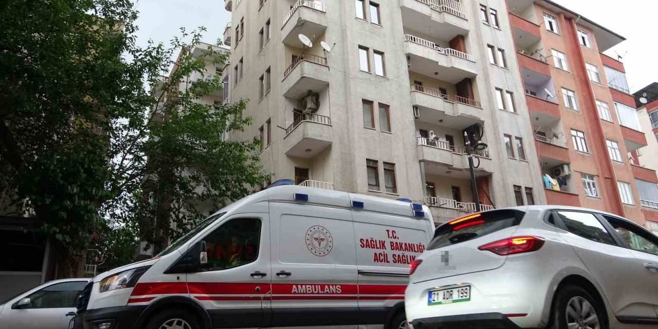 Diyarbakır’da Balkonda Yaşlı Adamın Üzerine Dolap Düştü