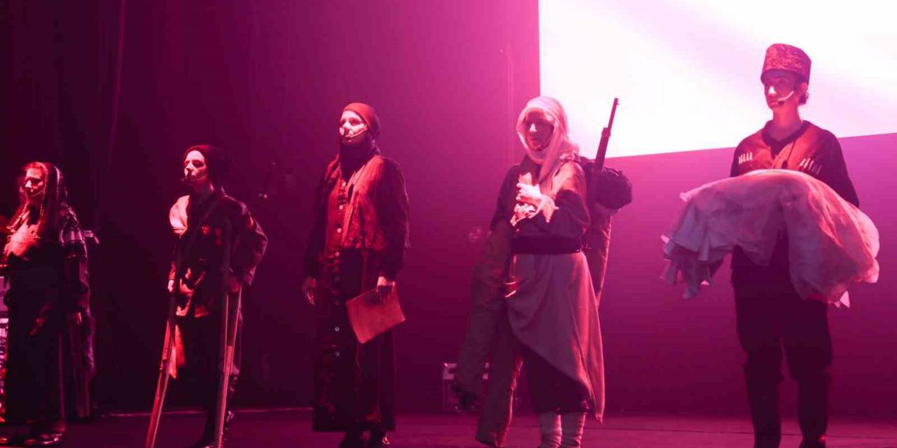 Kahramanlıkları İle Tarihte İz Bırakan Türk Kadınları Kütahya’da Anıldı