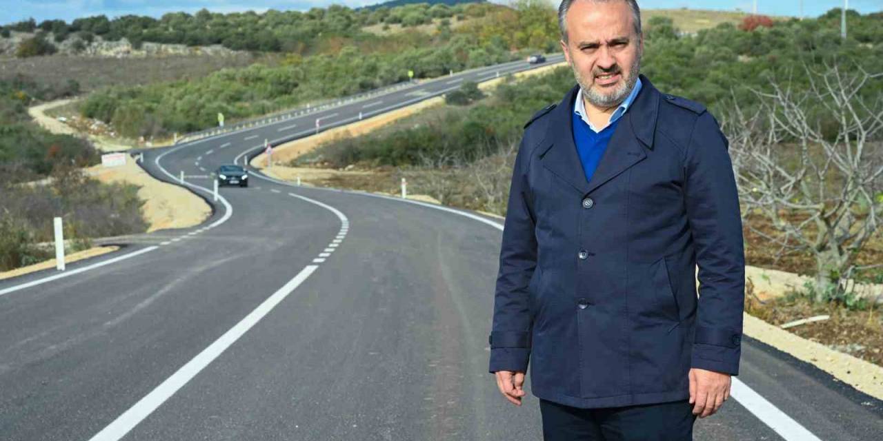 Bursa İnegöl’de 5 Caddeye 6 Bin 900 Metre Asfalt Yapıldı