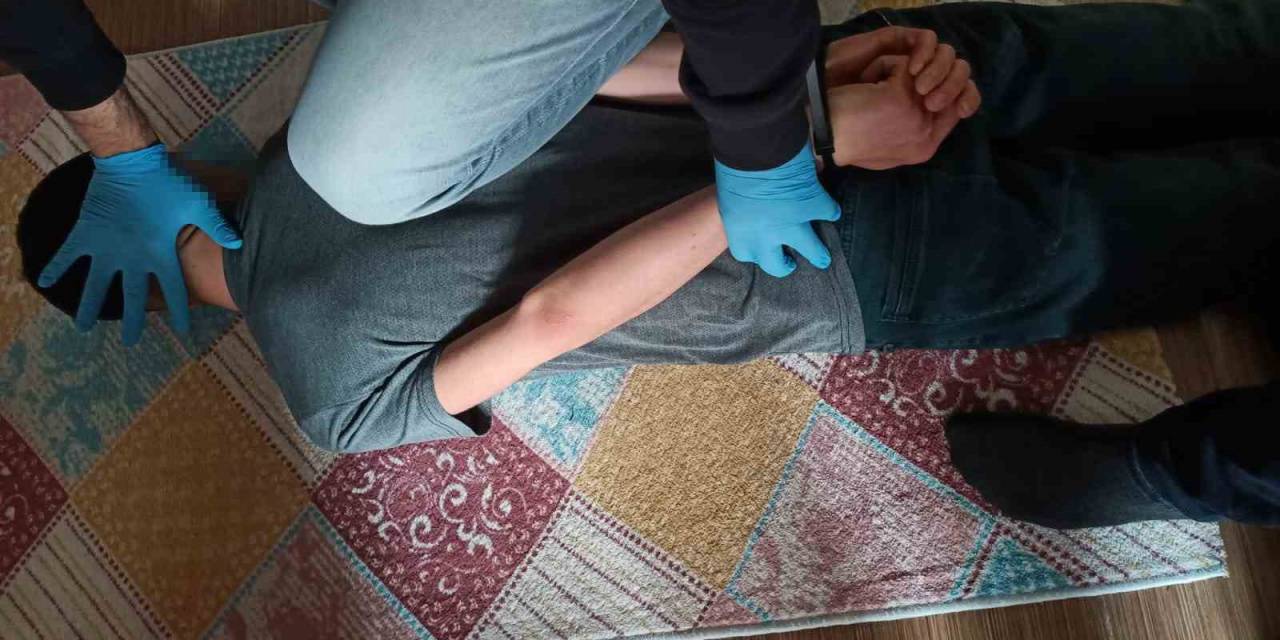 Pkk/kck Terör Örgütü Lehine Slogan Atan Şahsılara Yönelik Operasyon: 17 Gözaltı