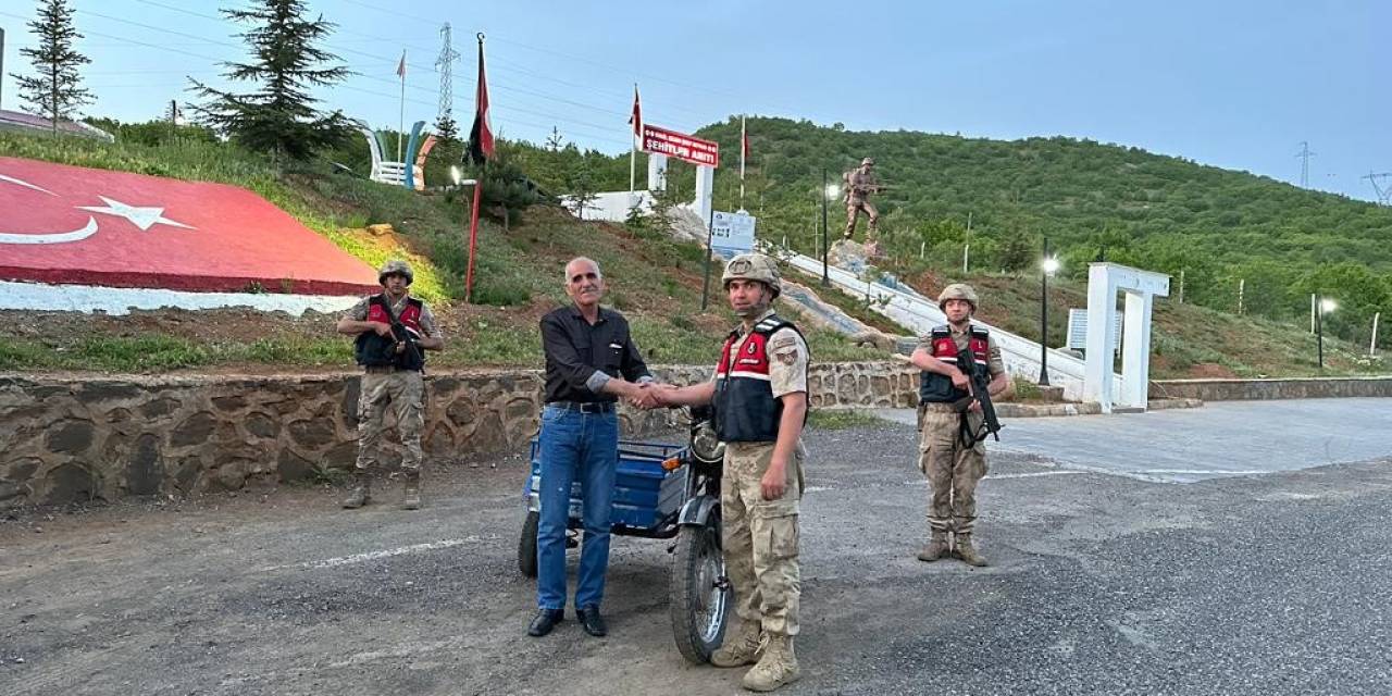 Çalıntı Motosiklet Sahibine Teslim Edildi