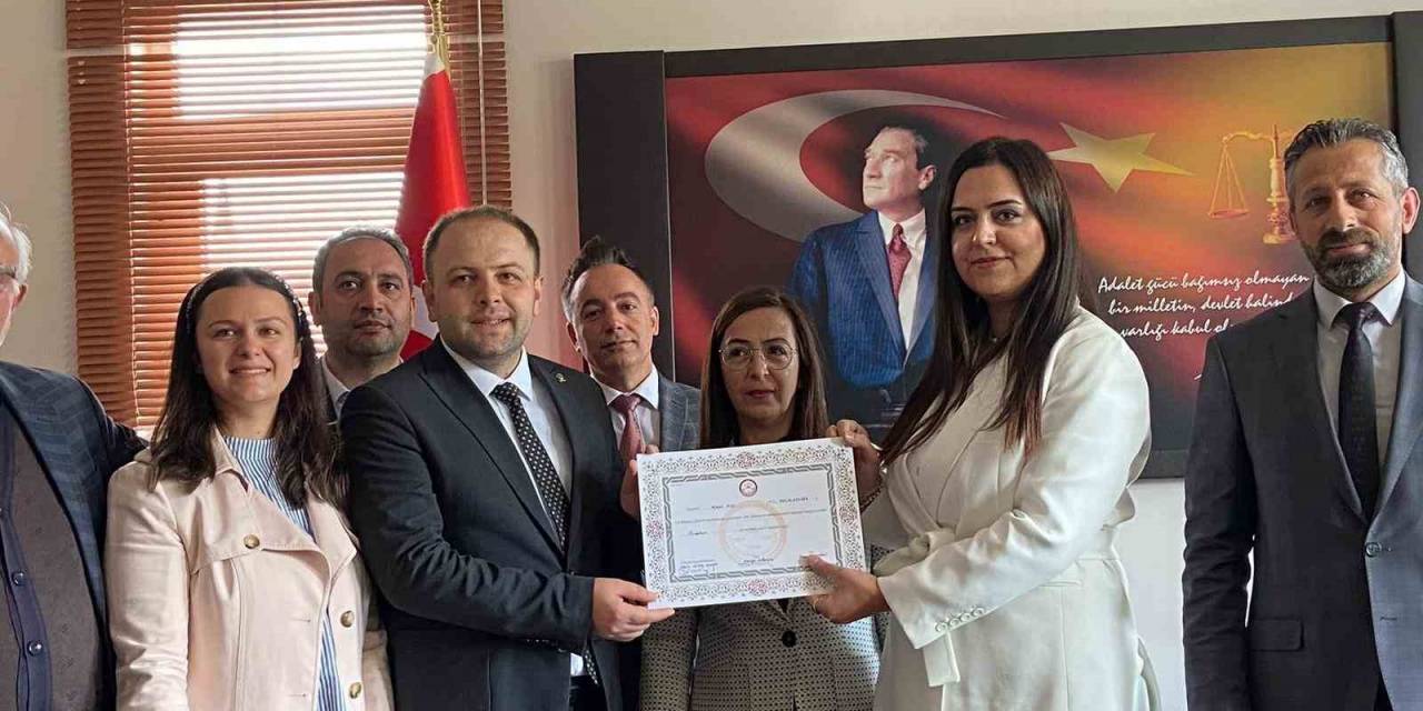 Ak Parti Ardahan Milletvekili Kaan Koç Mazbatasını Aldı