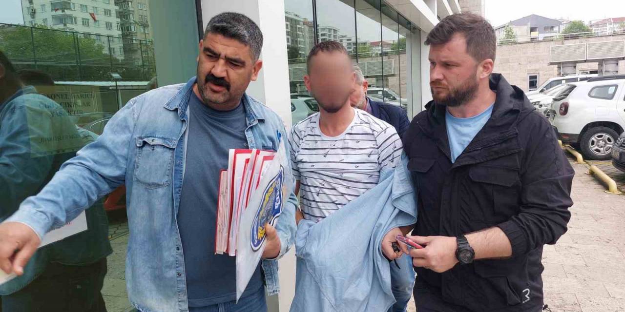 Satırla Bir Kişiyi Yaralayan Kasap Gözaltına Alındı