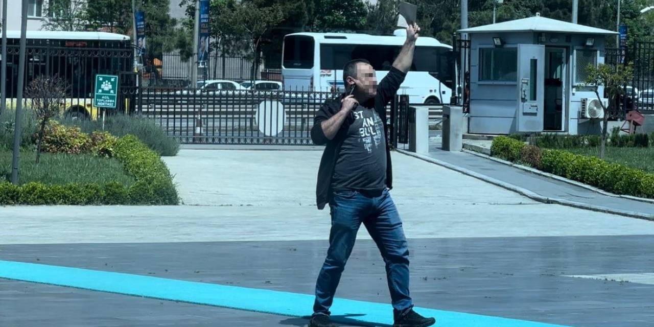 Kartal’da Başsavcı’ya Mektup İletmek İsteyen Şahıs Boynuna Silah Dayadı
