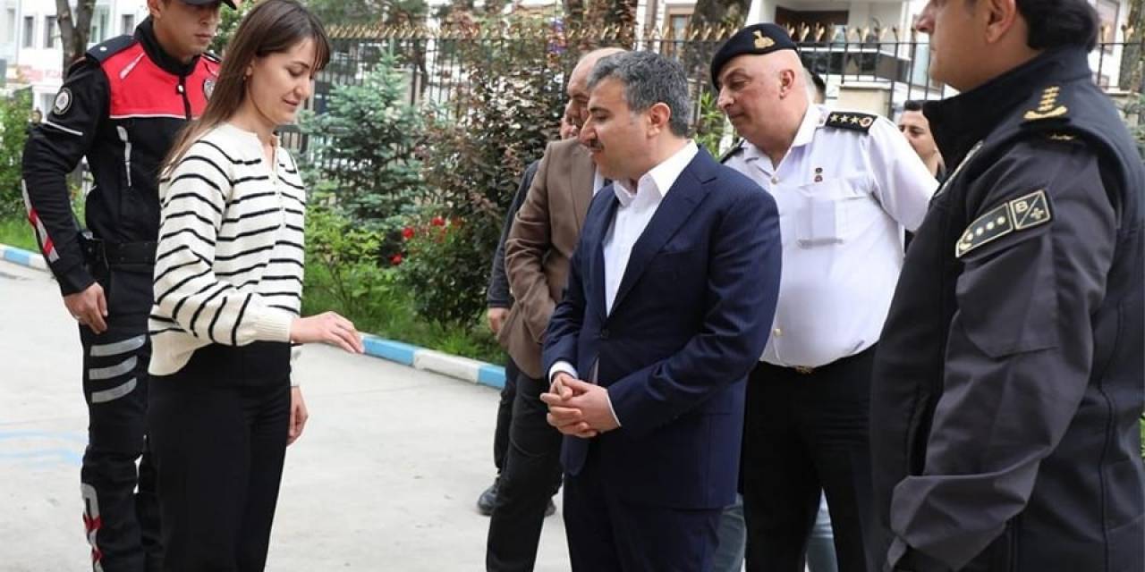Motosikletle Bisiklet Çarpıştı 3 Kişi Yaralandı