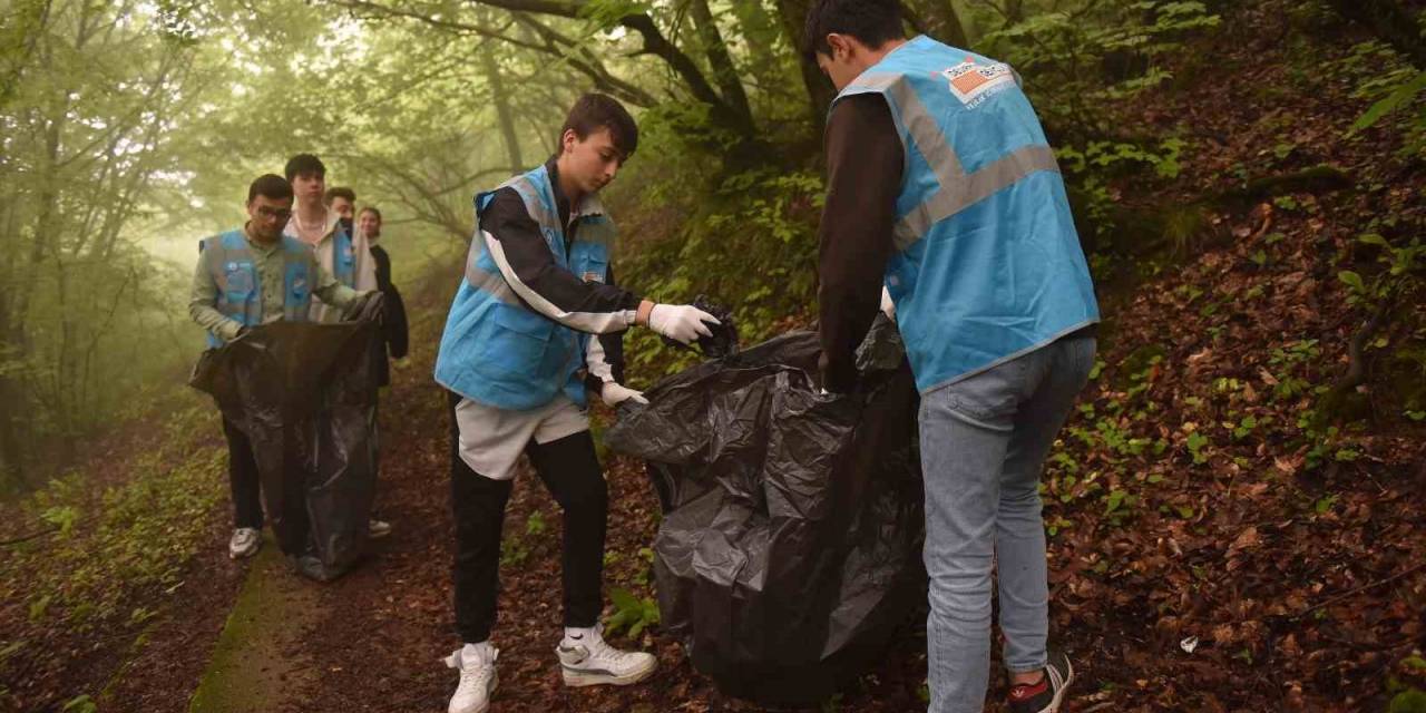 Yıldırım’da Gençler Doğa İçin Yürüdü