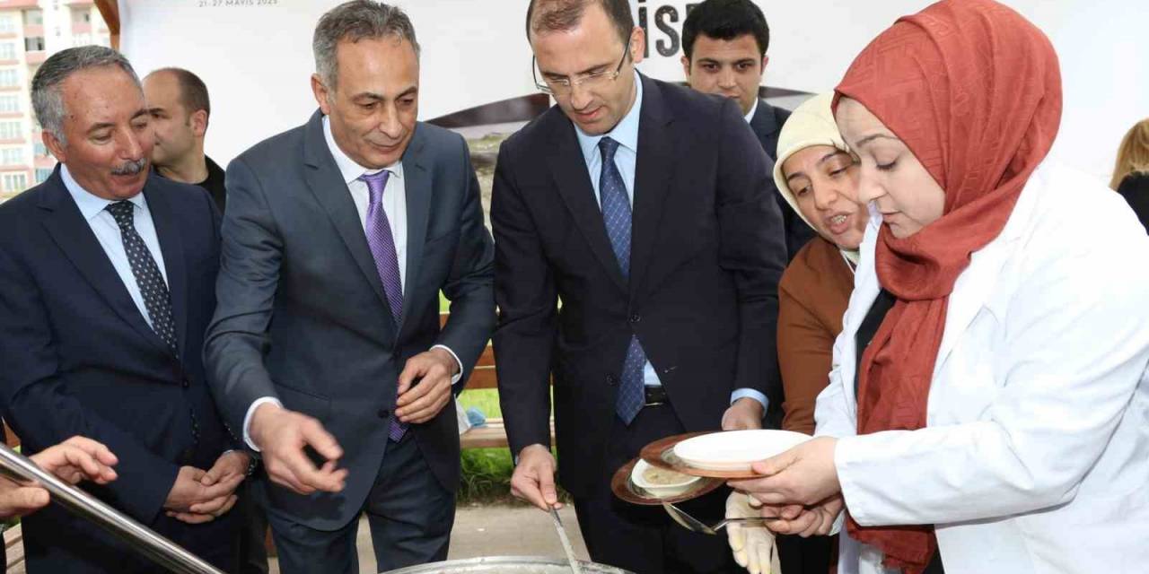 “geleneksel Ağrı Mutfağı” Etkinliği Düzenlendi