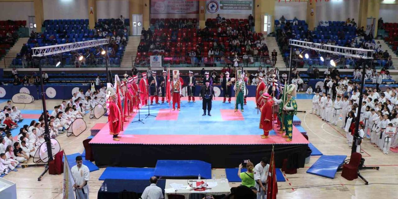 Budokaido Kumite Ve Kata Türkiye Şampiyonası Başladı