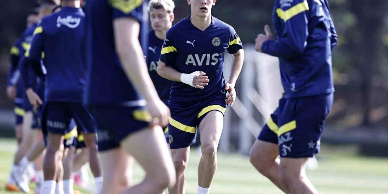 Fenerbahçe, Sivasspor Maçı Hazırlıklarını Sürdürdü