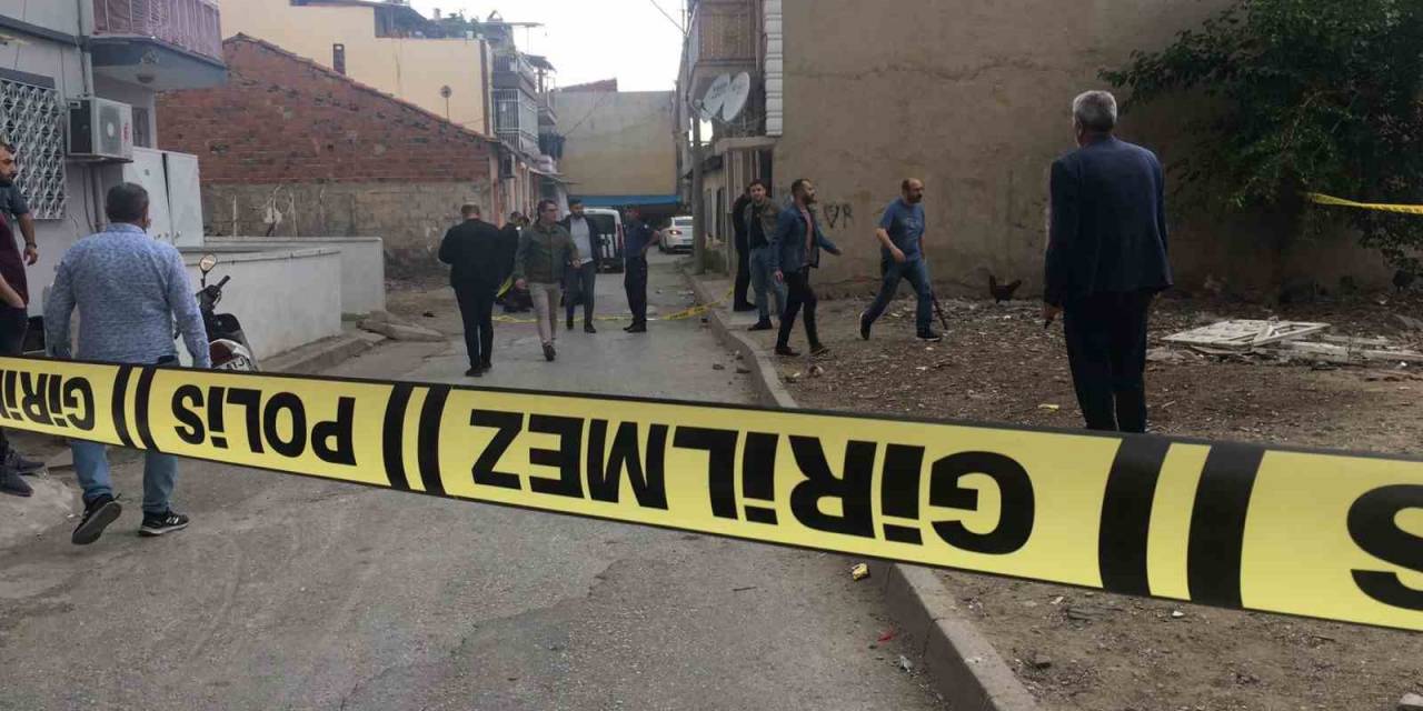 Çocukların Kavgasına Aileler De Karıştı: 1’i Polis 8 Yaralı