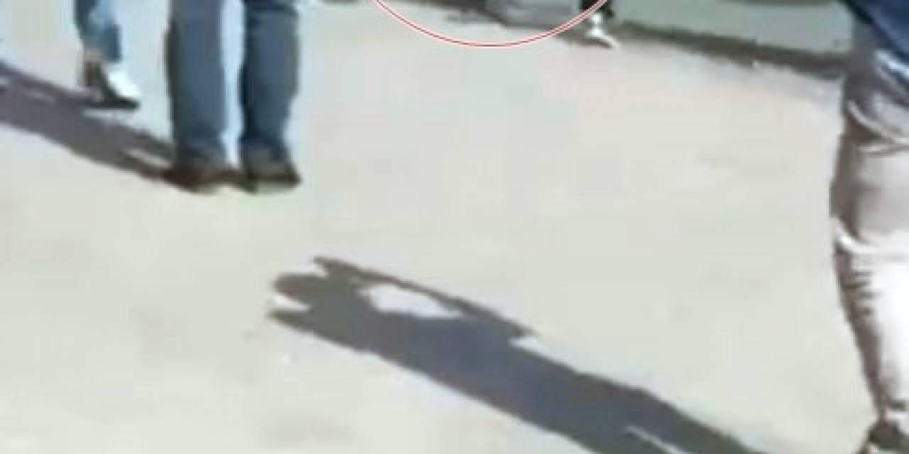 Şehrin Ortasında Birbirlerine Girdiler