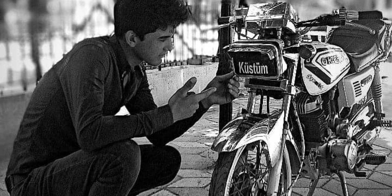 Aksaray’da Motosiklet Minibüse Arkadan Çarptı: 1 Ölü