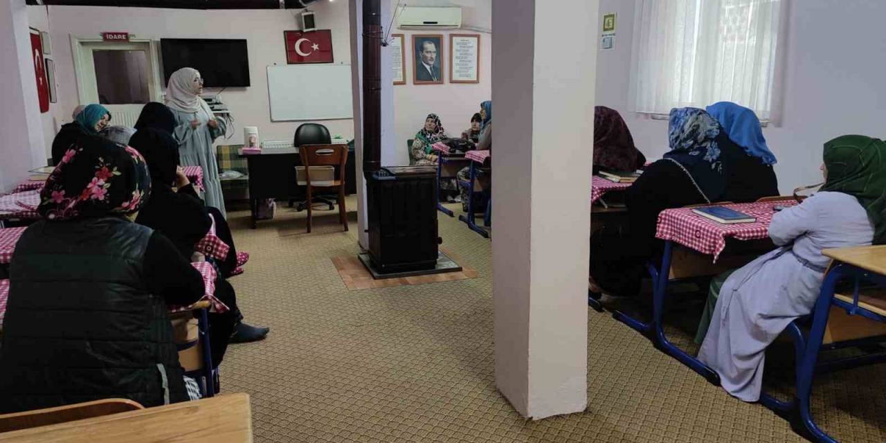 Kadınlara Erken Teşhisin Önemi Anlatıldı