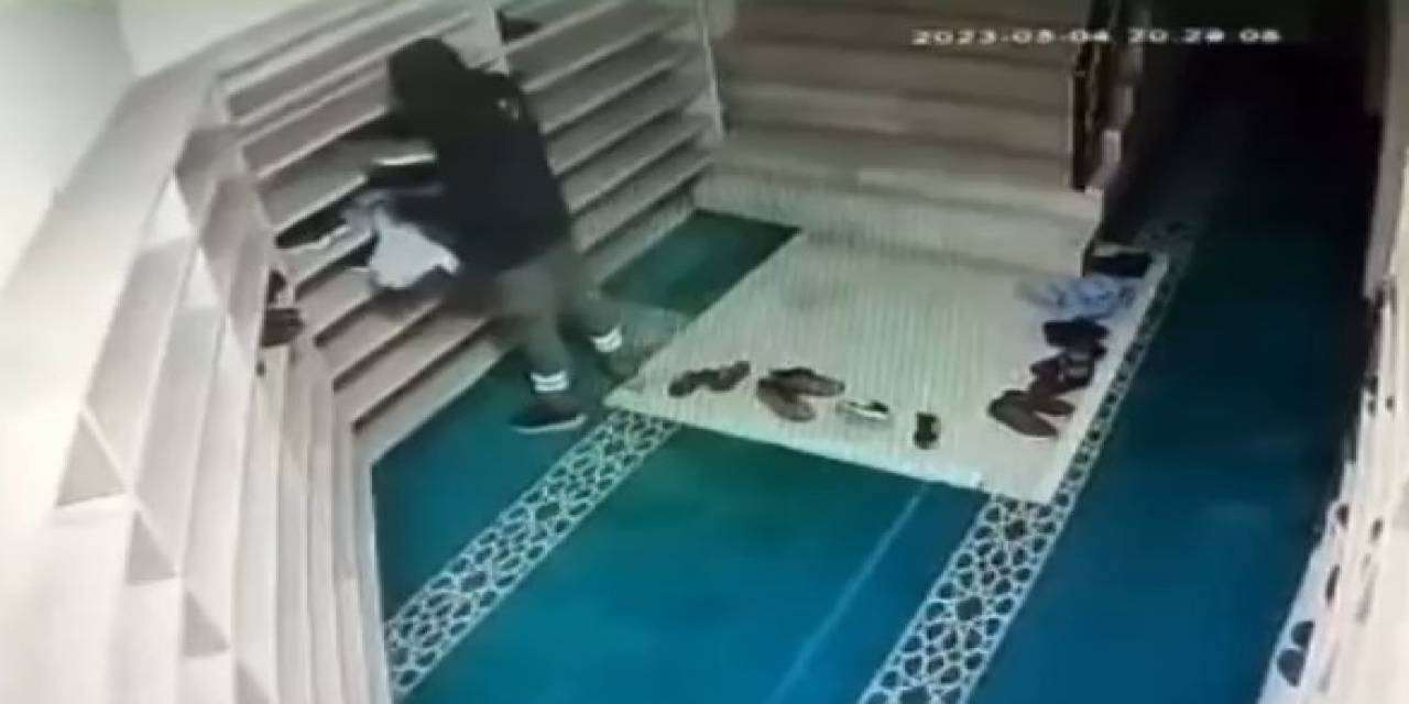 Camide Hırsızlık Yapan Şahıs Güvenlik Kameralarına Yakalandı