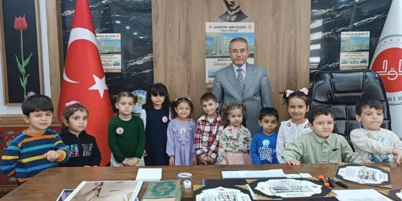 Kumbaralarında Biriktirdikleri Paraları Kur’an Kursu İnşaatına Bağışladılar