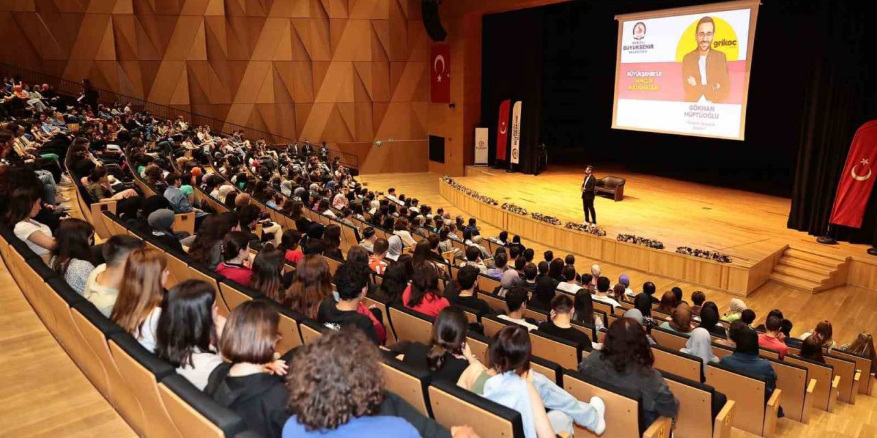 Büyükşehirle Gençlik Buluşmaları Devam Etti