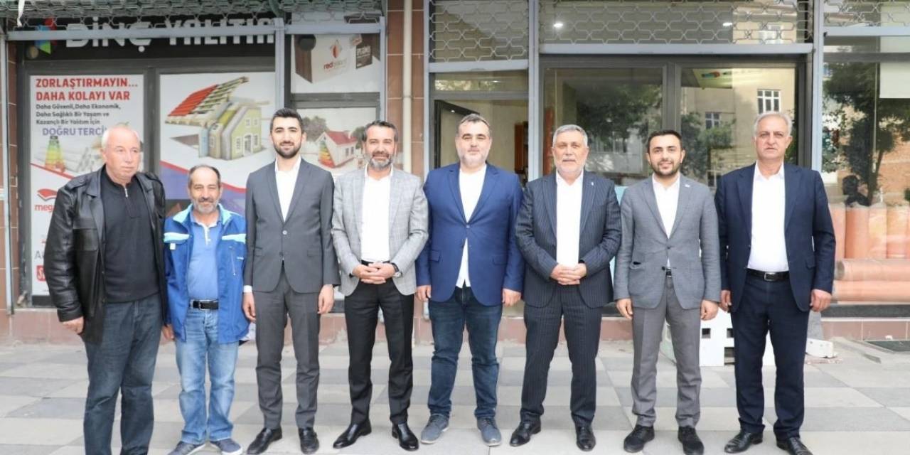 Başkan Şerifoğulları, Esnaf Ve Vatandaşlarla Buluştu