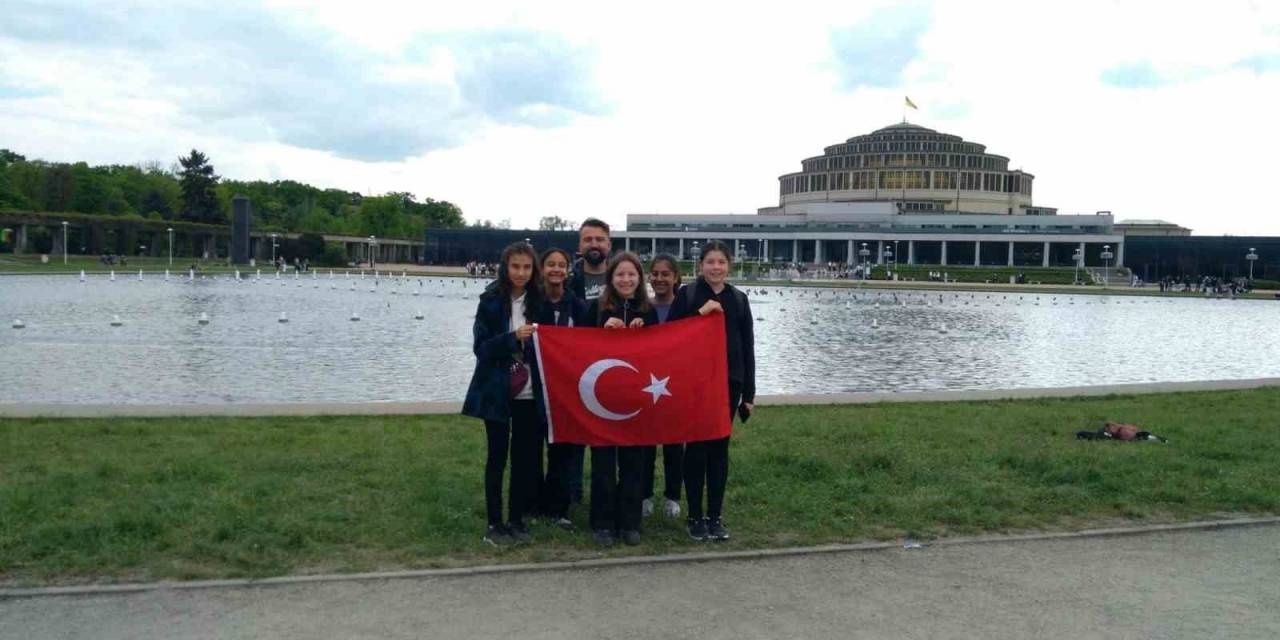 Köyceğizli Öğrenciler Polonya’daki Eğitimlerini Tamamladı