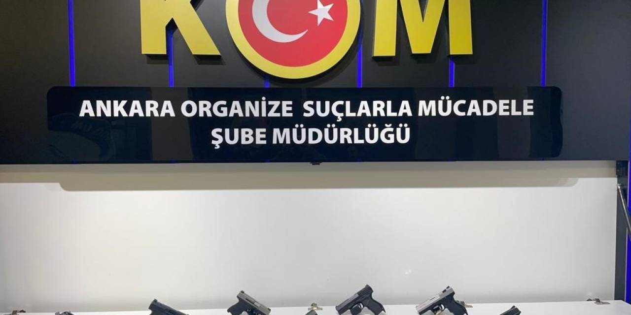 Silah Kaçakçılarına Operasyon: 11 Adet Ruhsatsız Tabanca Ele Geçirildi