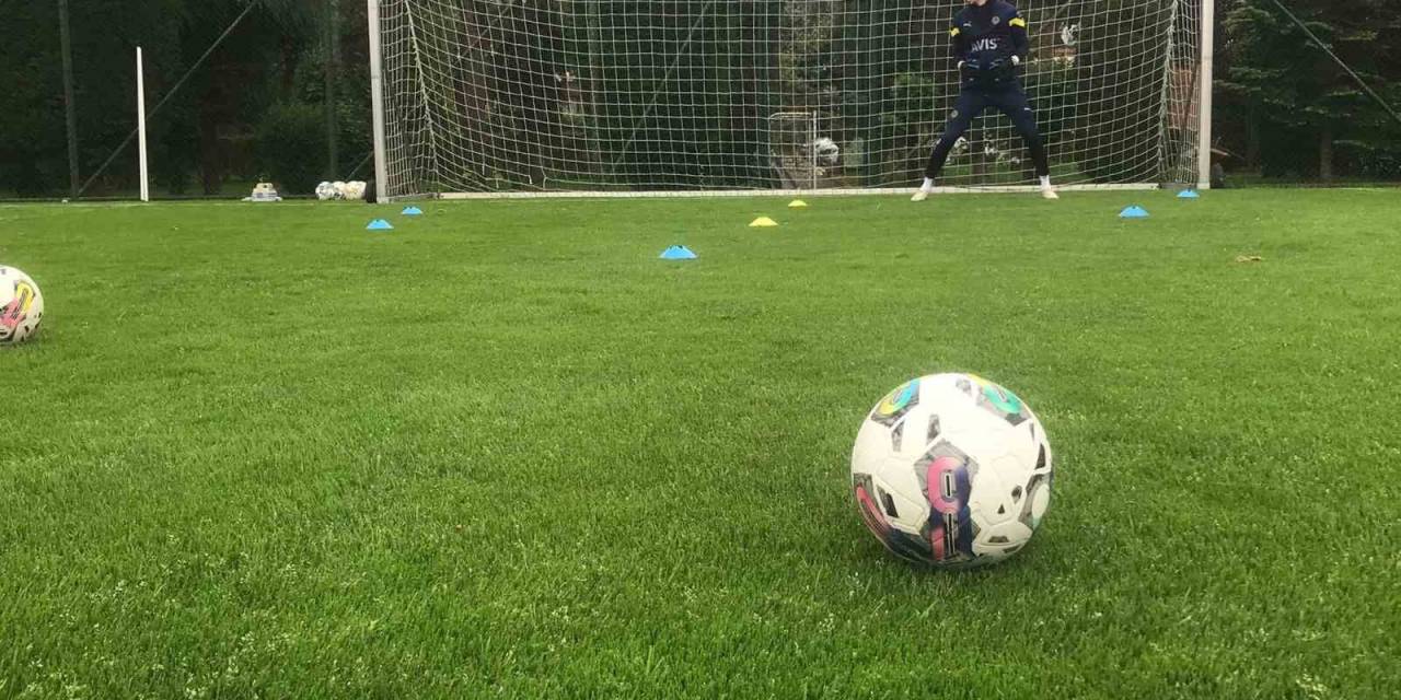 Altay Bayındır, Saha Çalışmalarına Başladı