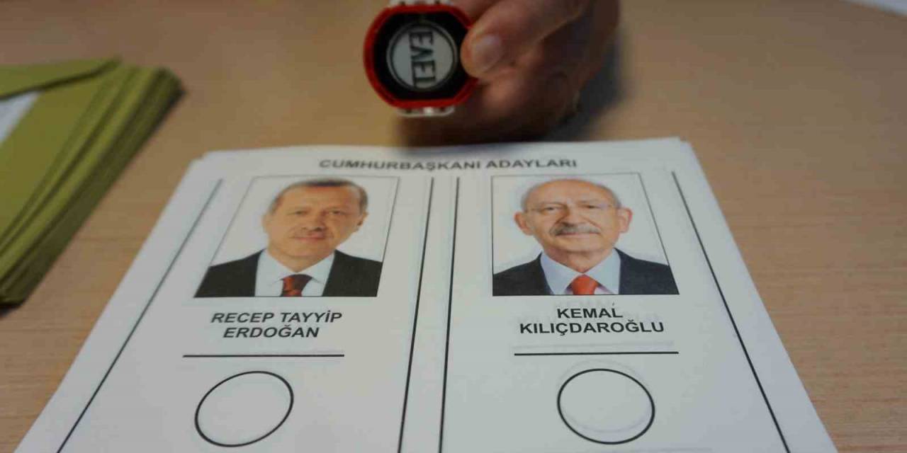 Oy Kullanmak İçin Avrupa’nın Her Yerinden Geliyorlar