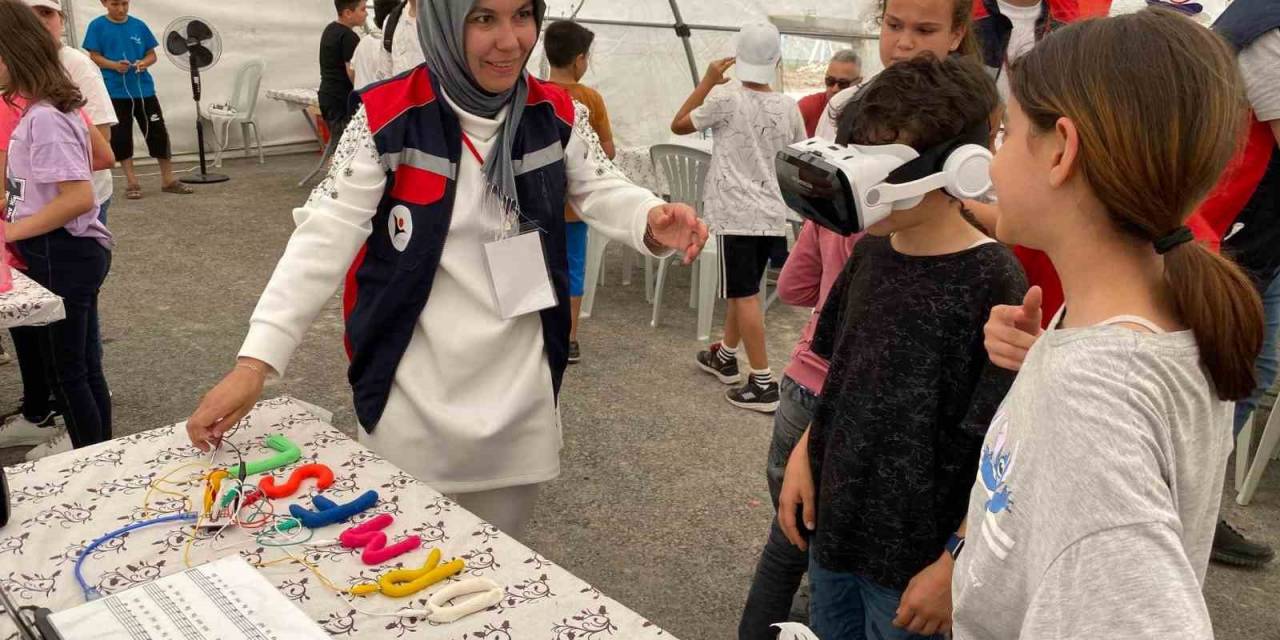 Konteyner Kente Yaşayan Çocuklar Bilimle Moral Buldu