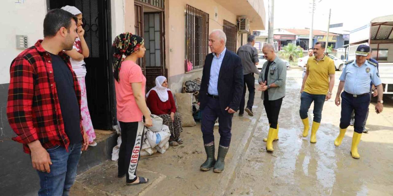 Akdeniz Belediyesi, Yağıştan Etkilenen Vatandaşlara Yardım Etti