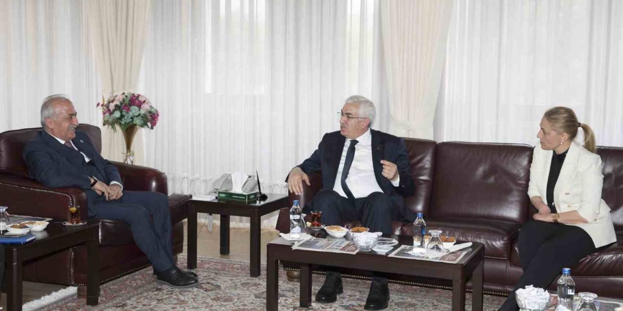 Ak Partili Öncü Ve Öz’den Rektör Çomaklı’ya Ziyaret