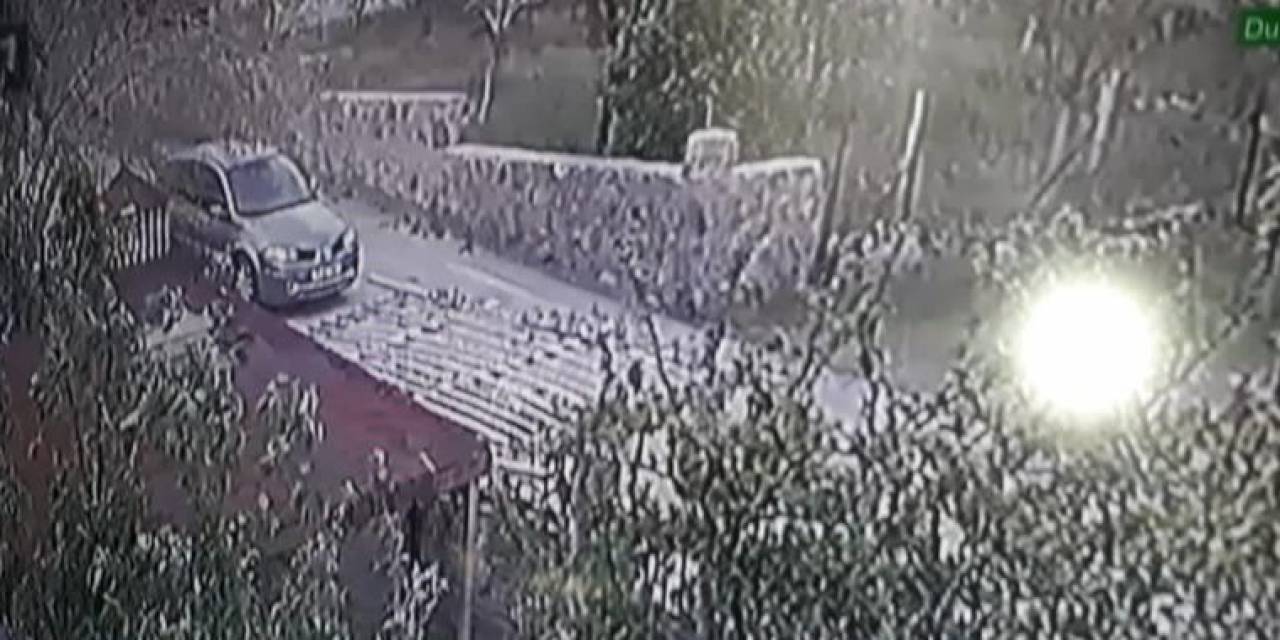 Yaşlı Kadının 10 Bin Tl’sinin Çalan Bohçacı Hırsızlar Kayıplara Karıştı