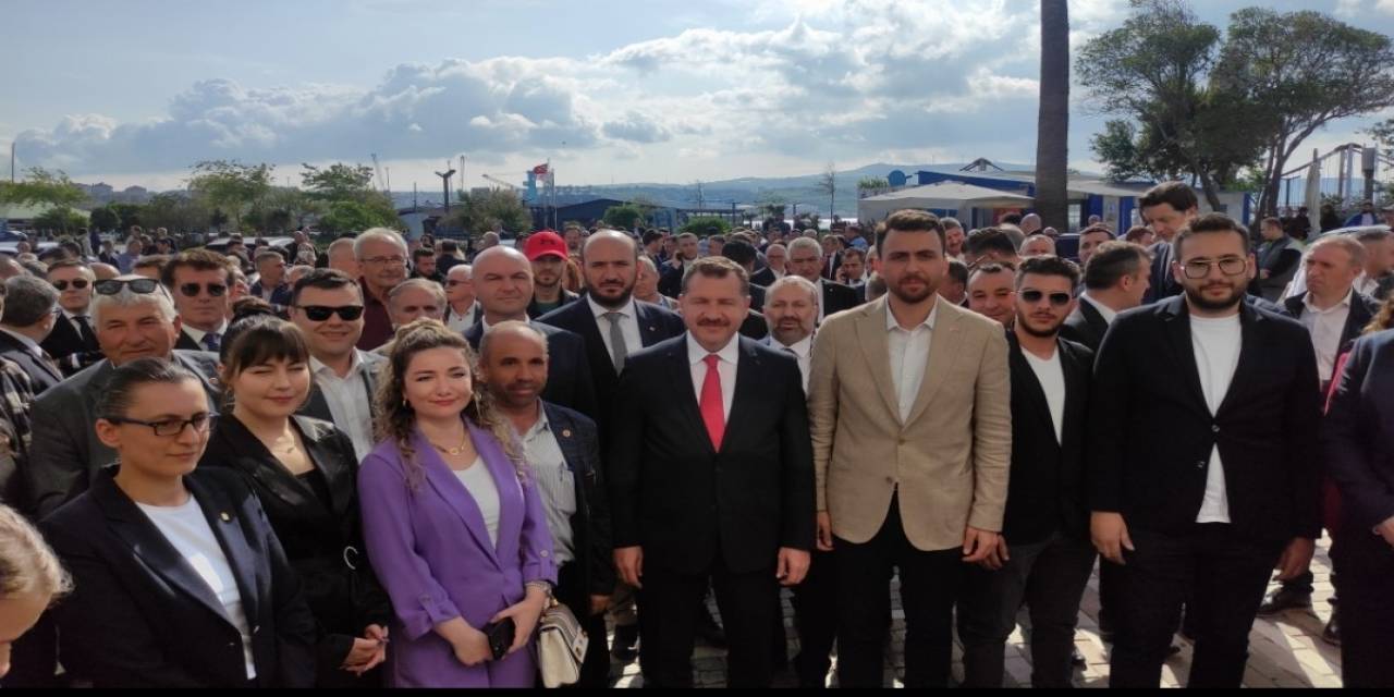 Bandırma’ya Büyükşehir Hizmet Binası Hizmete Girdi