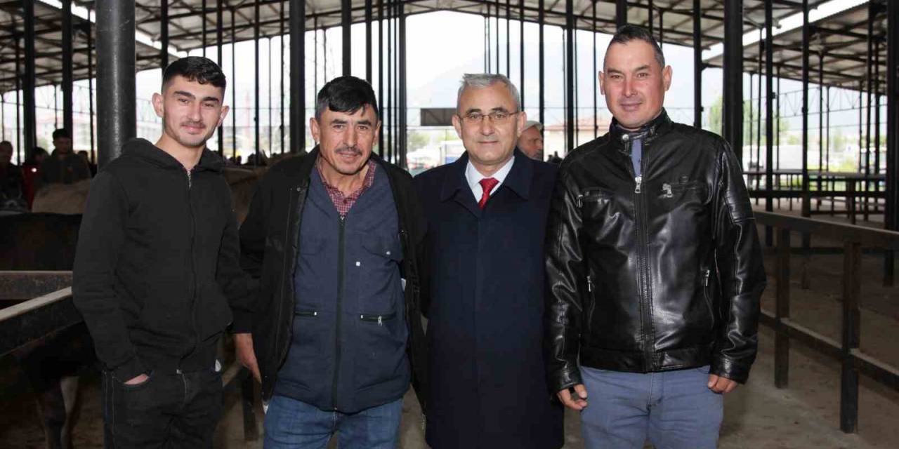 Kütahya’da Canlı Hayvan Pazaryeri Hazır Hale Getirildi
