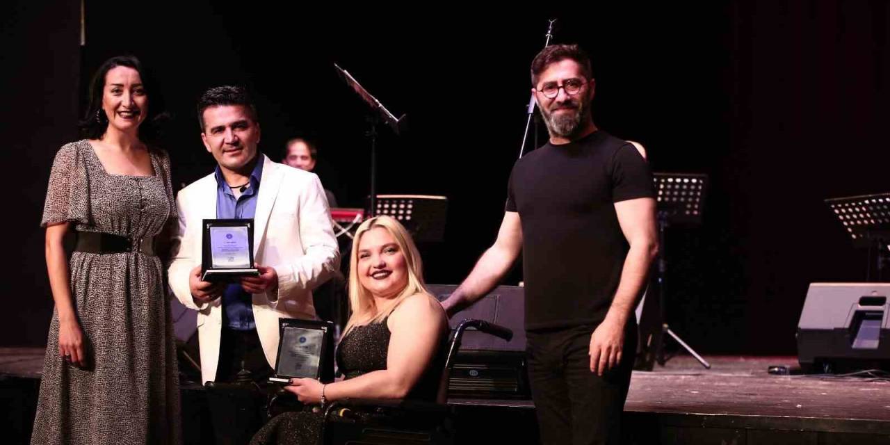 Tkm’de Türkü Gecesi