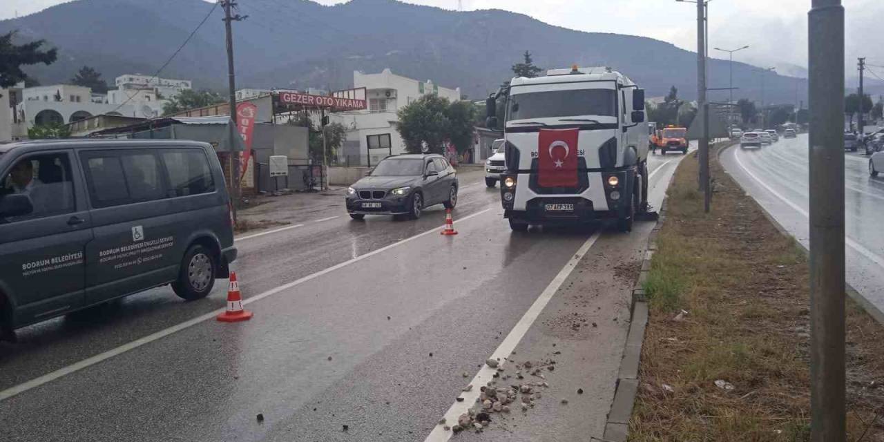 Bodrum’da Belediye Ekipleri Yağışlara Karşı Teyakkuzdaydı