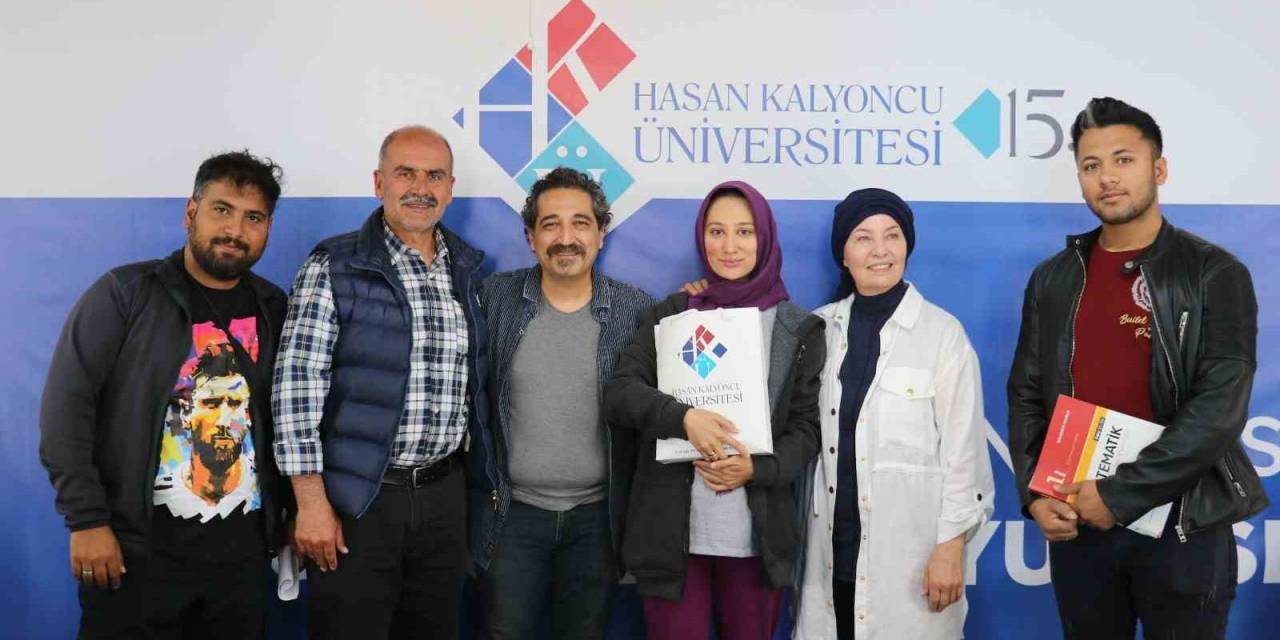 Depremzedelerin Yaraları Sarılıyor